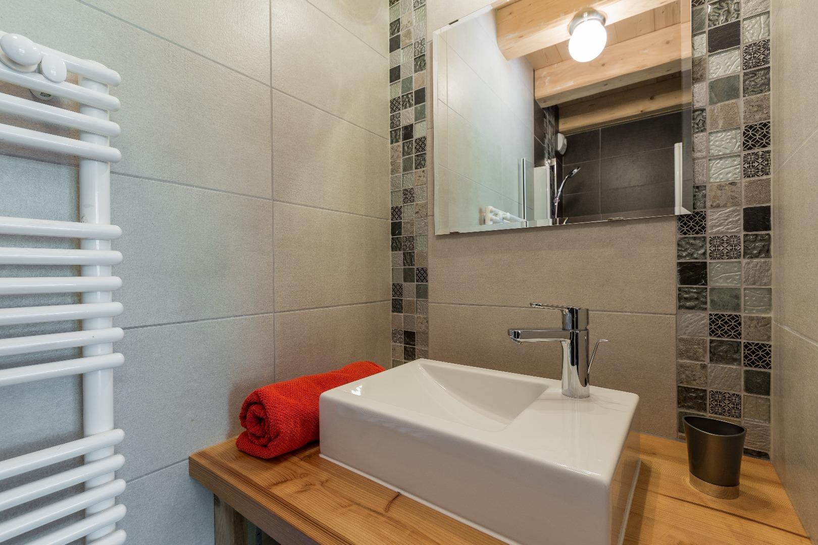 salle de douche privative chambre 1