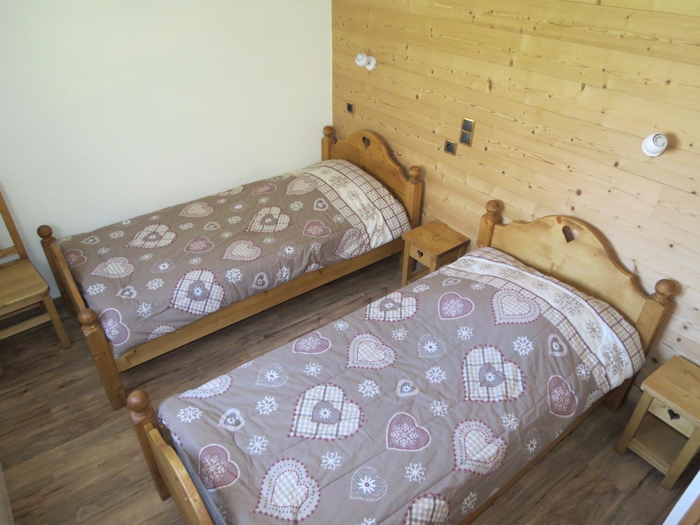 Chambre avec 2 lits simple