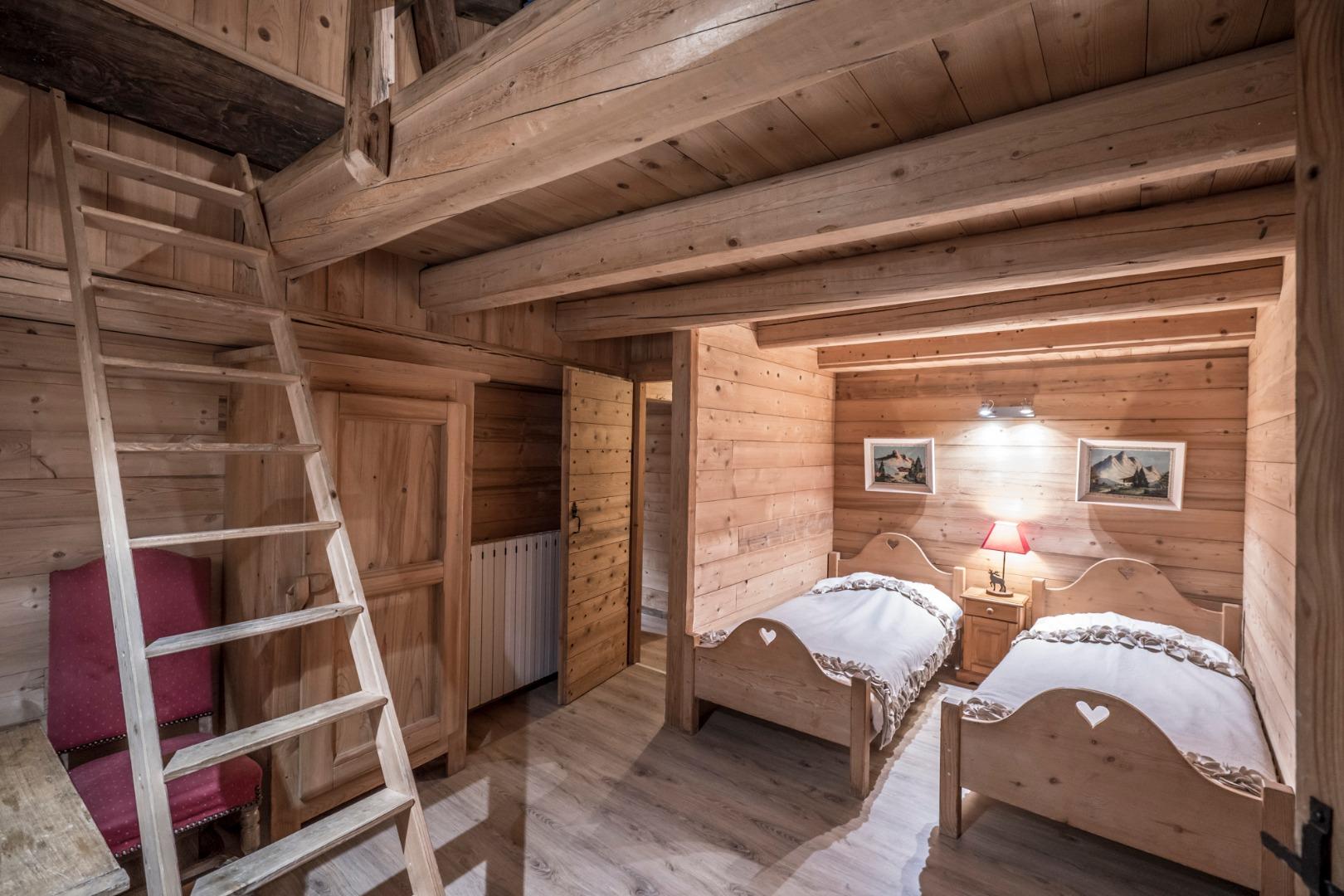 Laiterie chambre 1 douche et wc en suite mezzanine avec deux lits 4 lits au total
