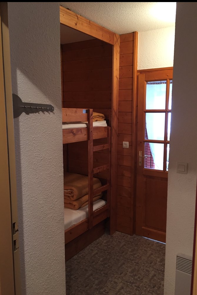 coin montagne avec lits superposés