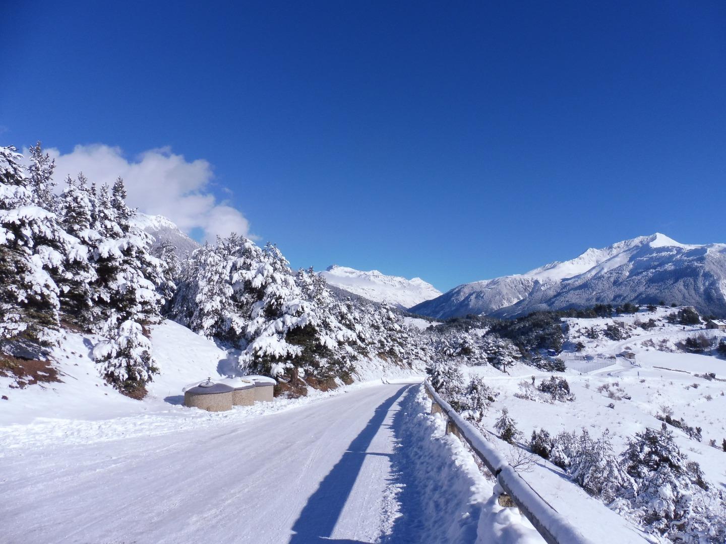 Autour de la maison en hiver