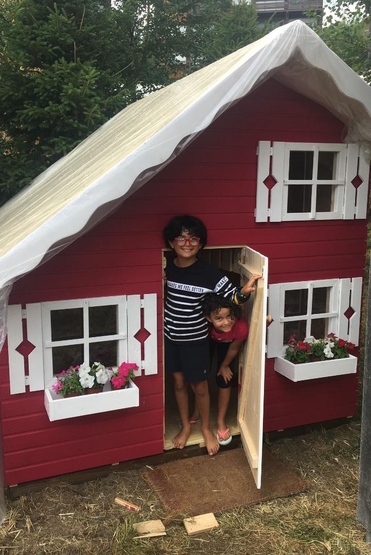 Cabane des enfants dans le jardin (ouvert l'été)