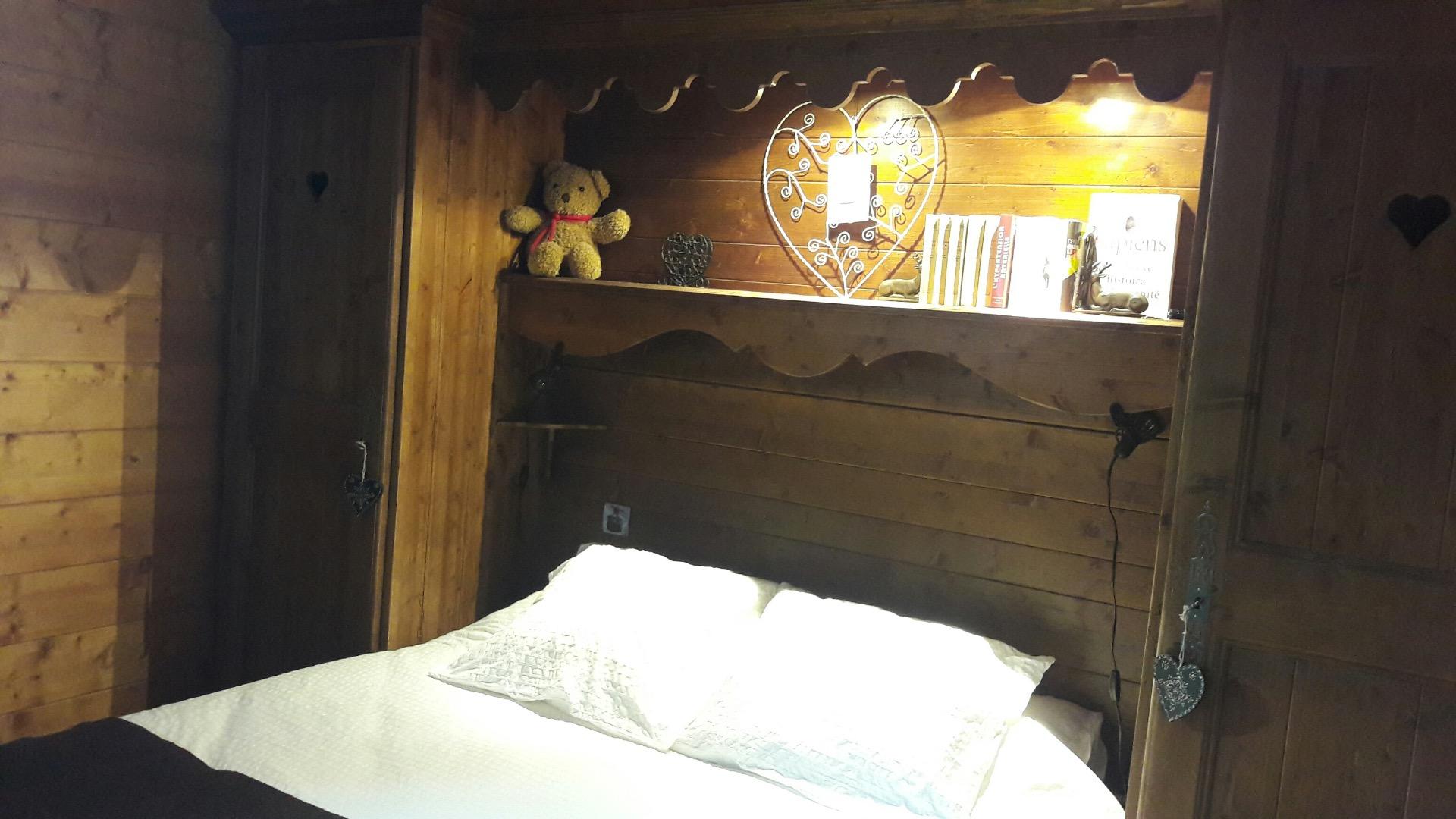 Chambre parentale, salle d'eau attenante