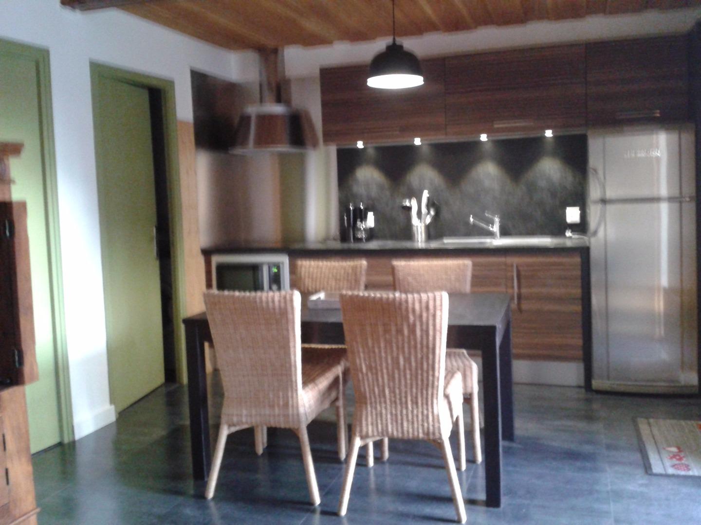 Cuisine équipée appartement arrière 