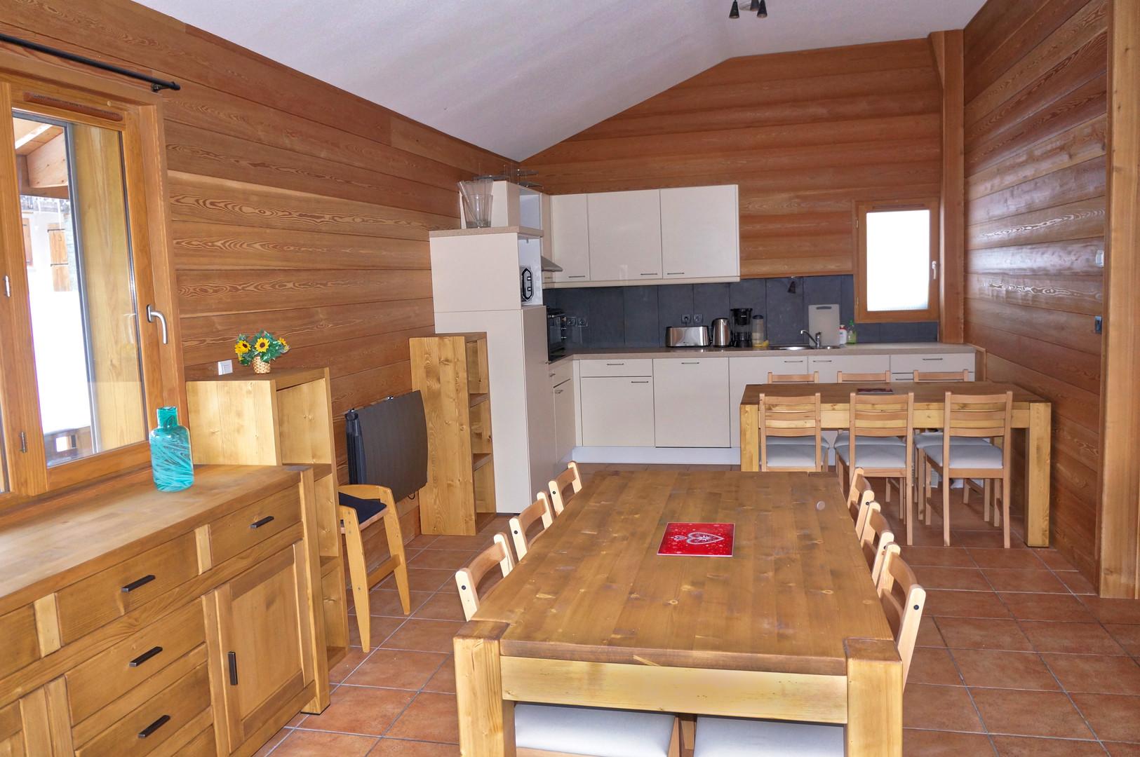 Grand coin repas pour 14 personnes