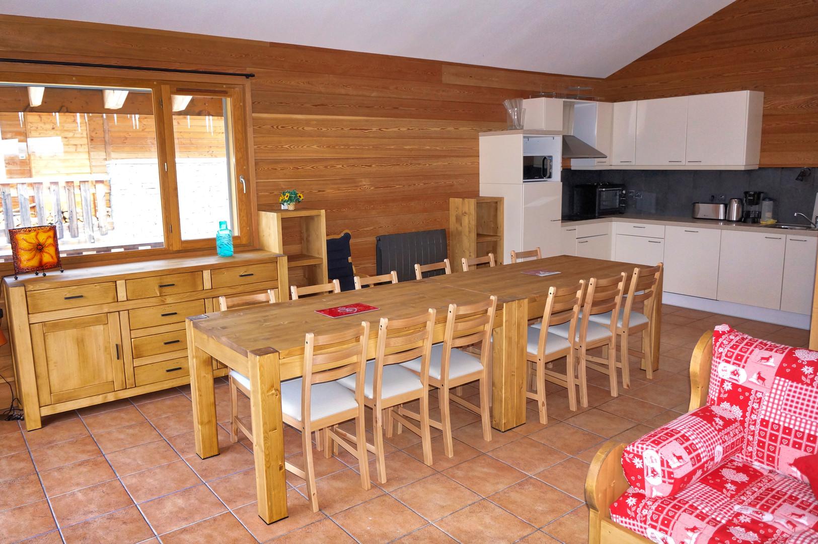 Grand coin repas pour 14 personnes