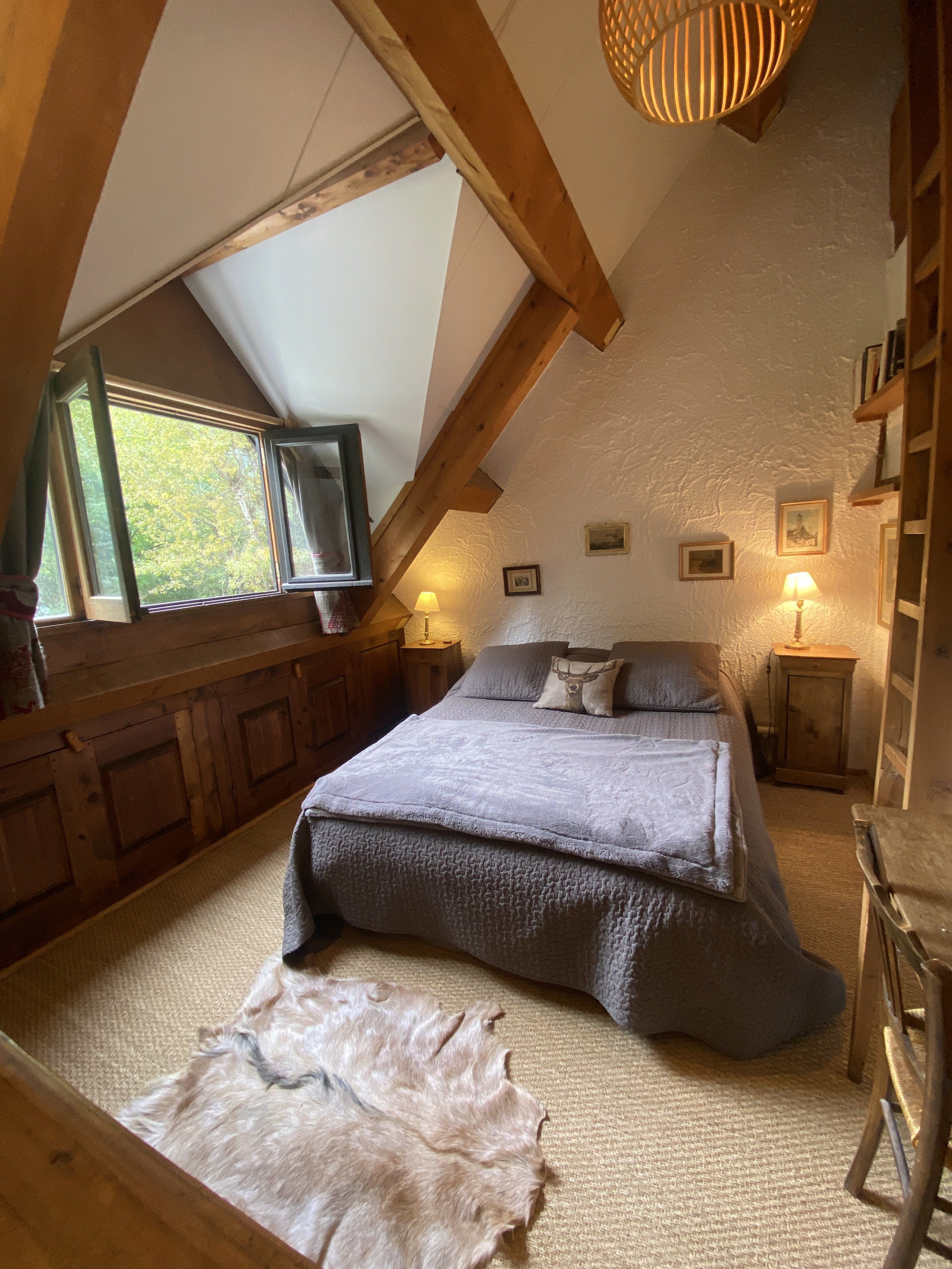 CHAMBRE DOUBLE 1er ETAGE ( Lit 160cm)