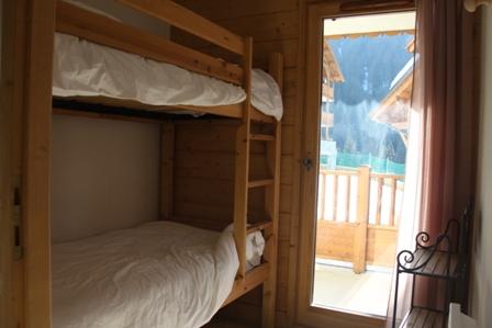 chambre avec lits superposés+ balcon