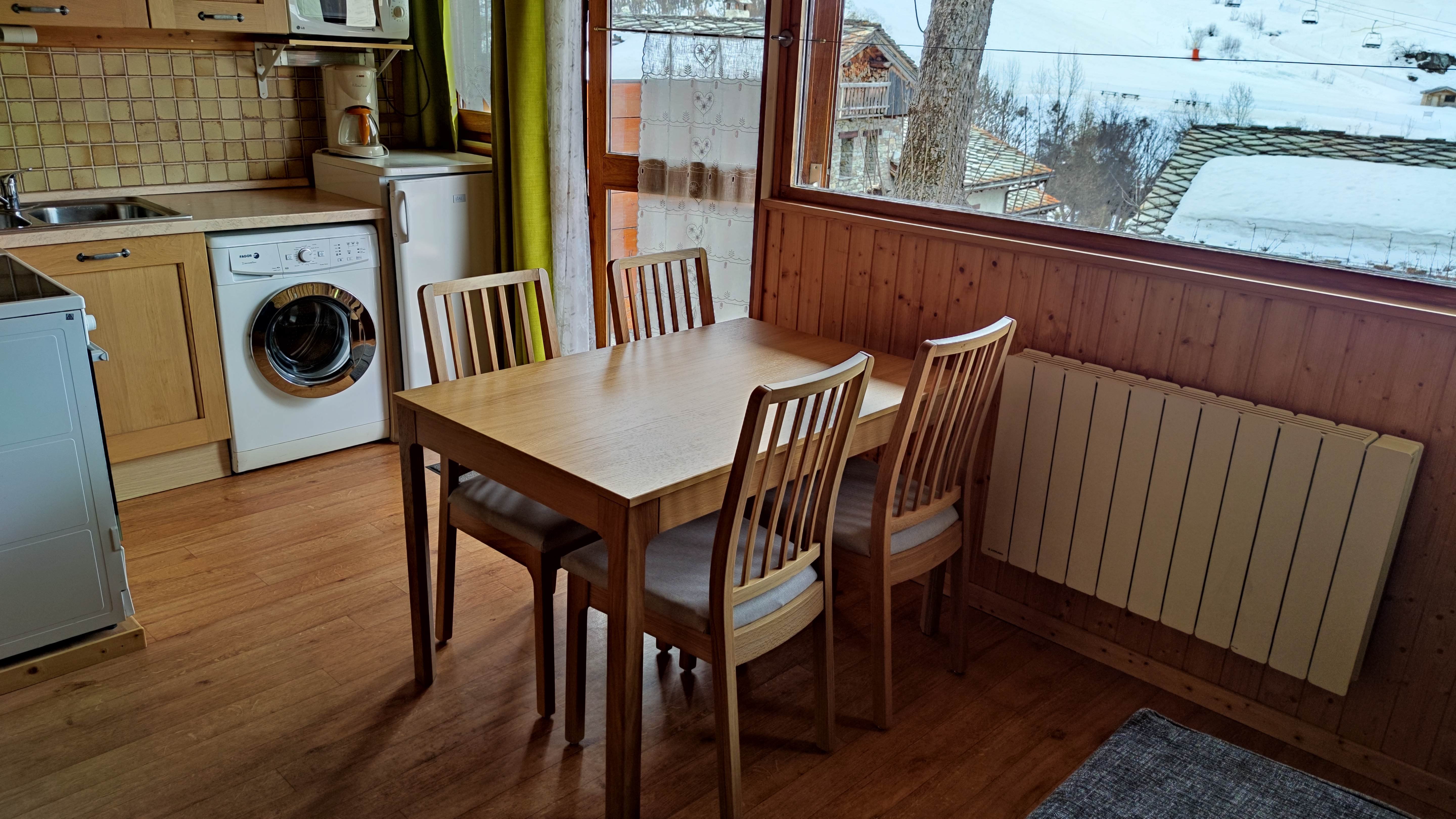 Coin repas, cuisine.