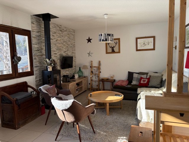 vue de la pièce principale côté salon