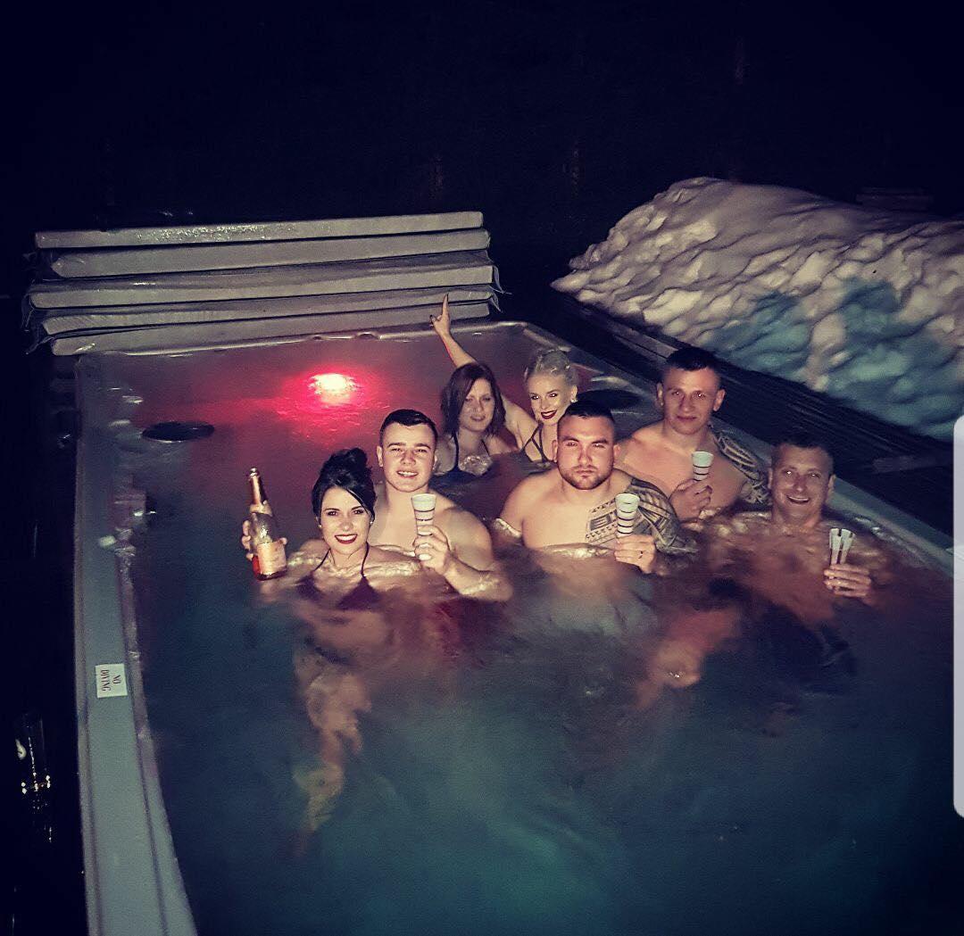  Centre de relaxation avec le spa de nage 
