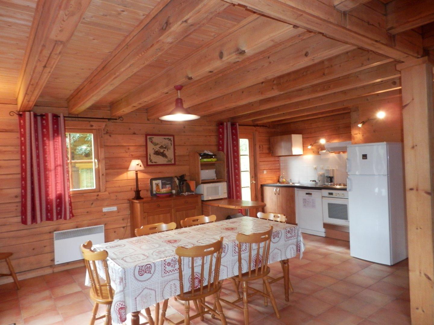 Espace cuisine et salle à manger