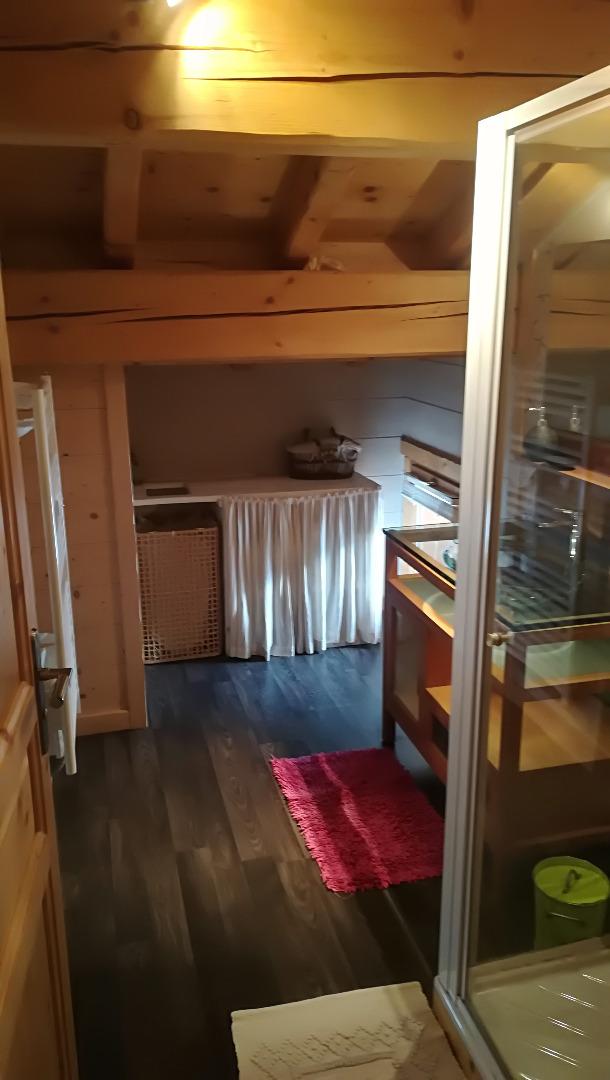 Salle de bain à l'étage.