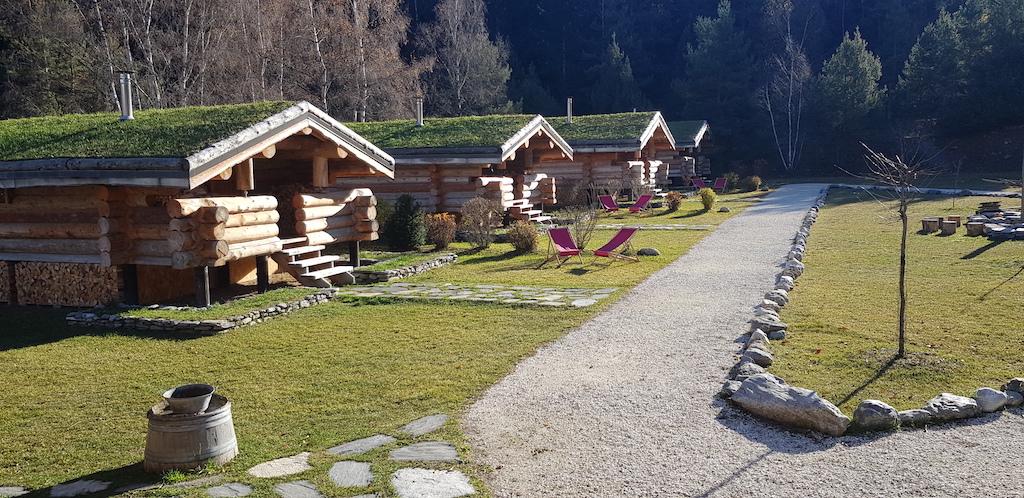 Les cabanes a l'automne