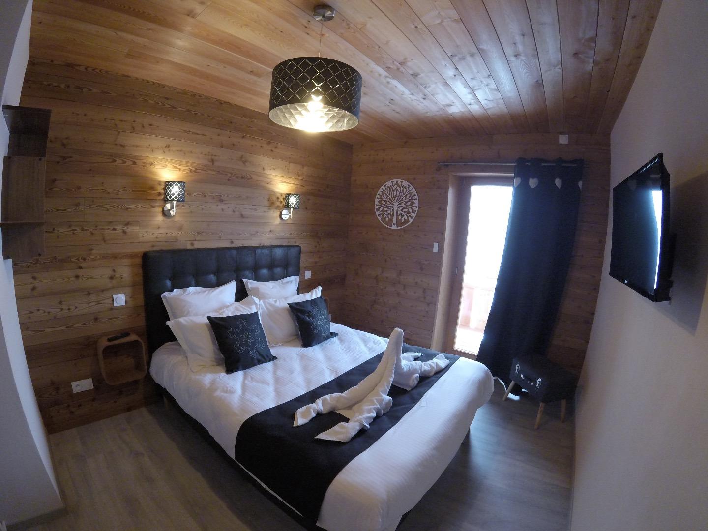 Chambre double lit 160 avec TV et balcon