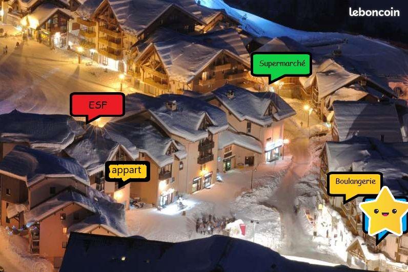 Situation de l'appartement depuis le centre du village. 