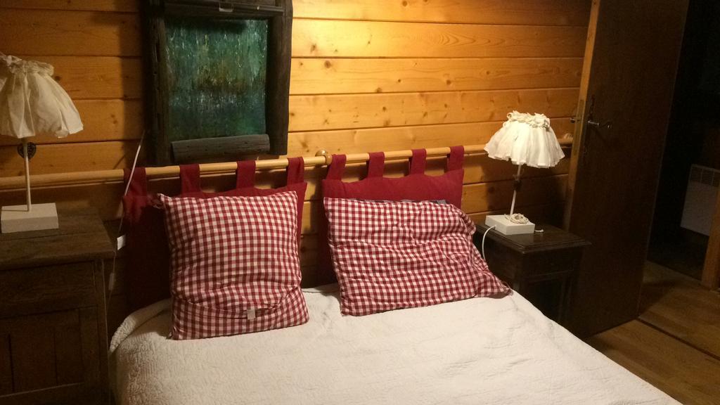 chambre lit double  140