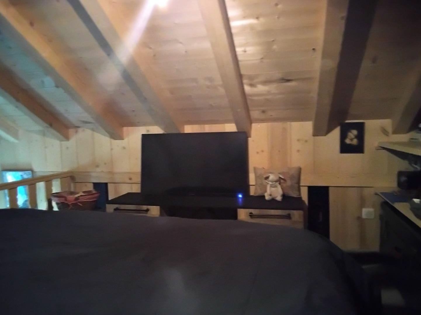 Chambre mezzanine avec télévision DVD chaîne HIFI