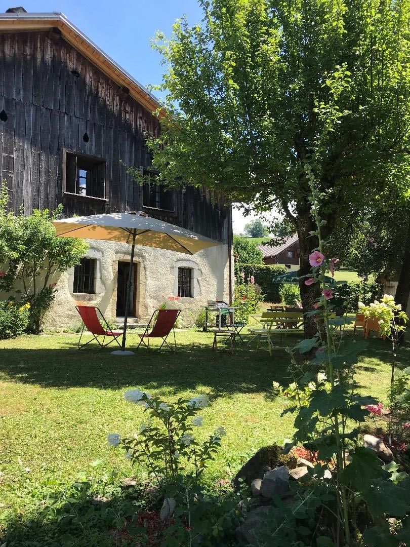 Grand chalet, entre Les Carroz et Morillon, Agy
