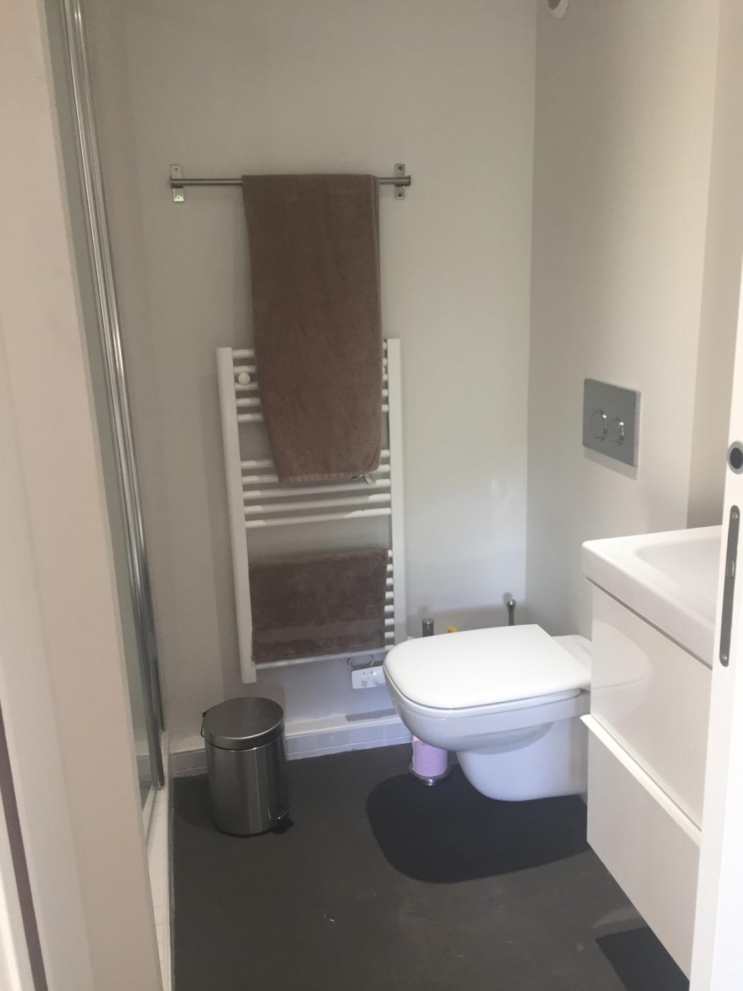 Salle de douche chambre parentale