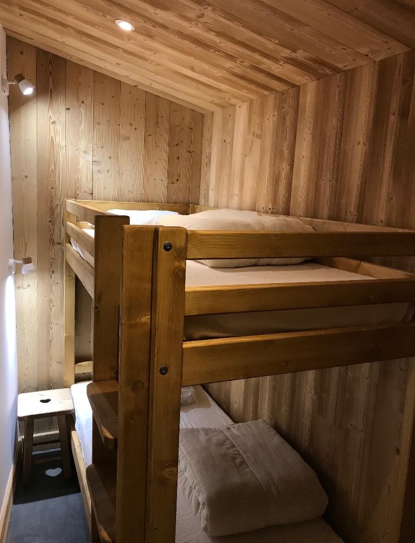 coin nuit, avec 2 lits superposés de 80 cm