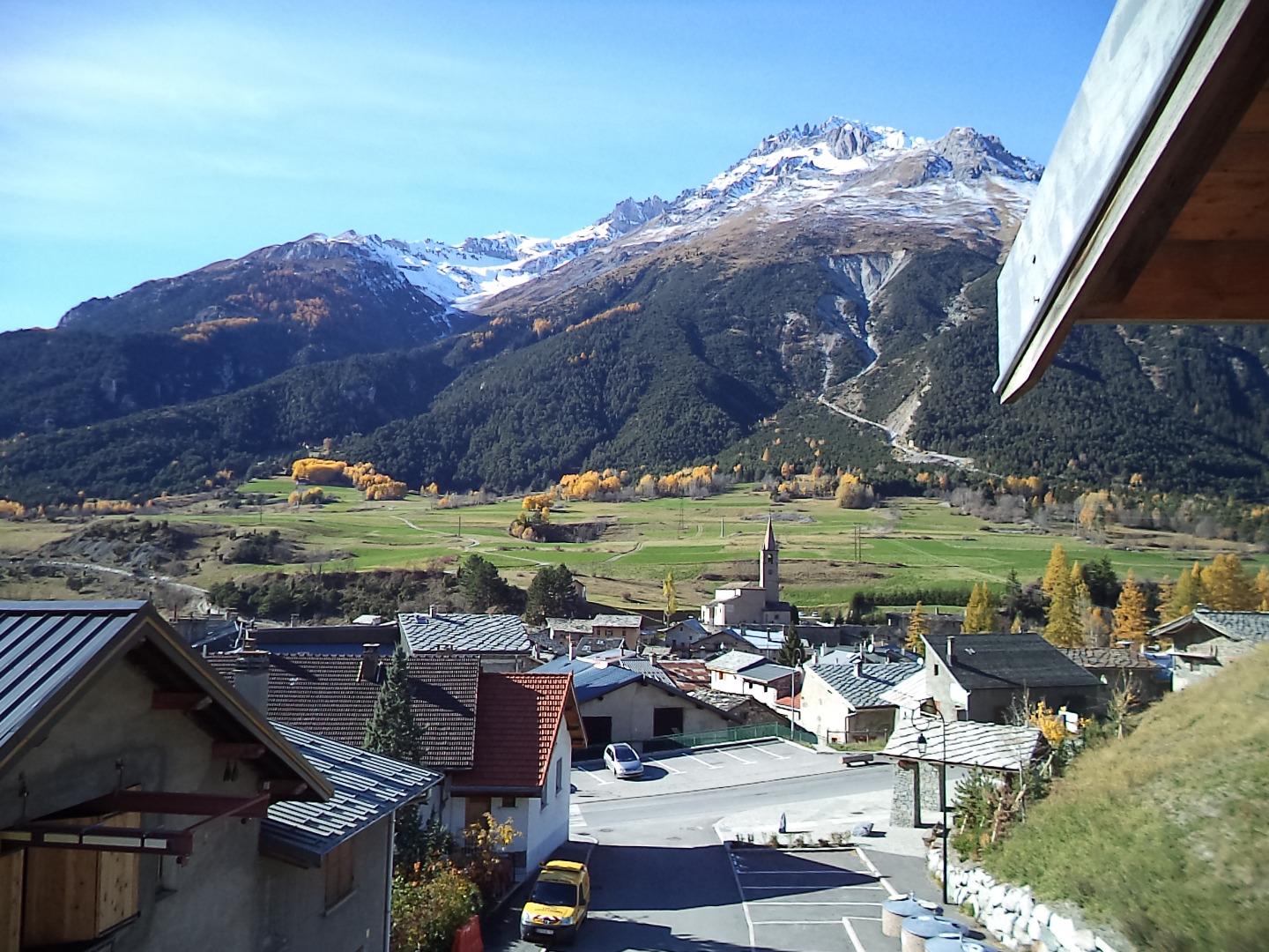Vue sur le sommet de la Dent Parrachée