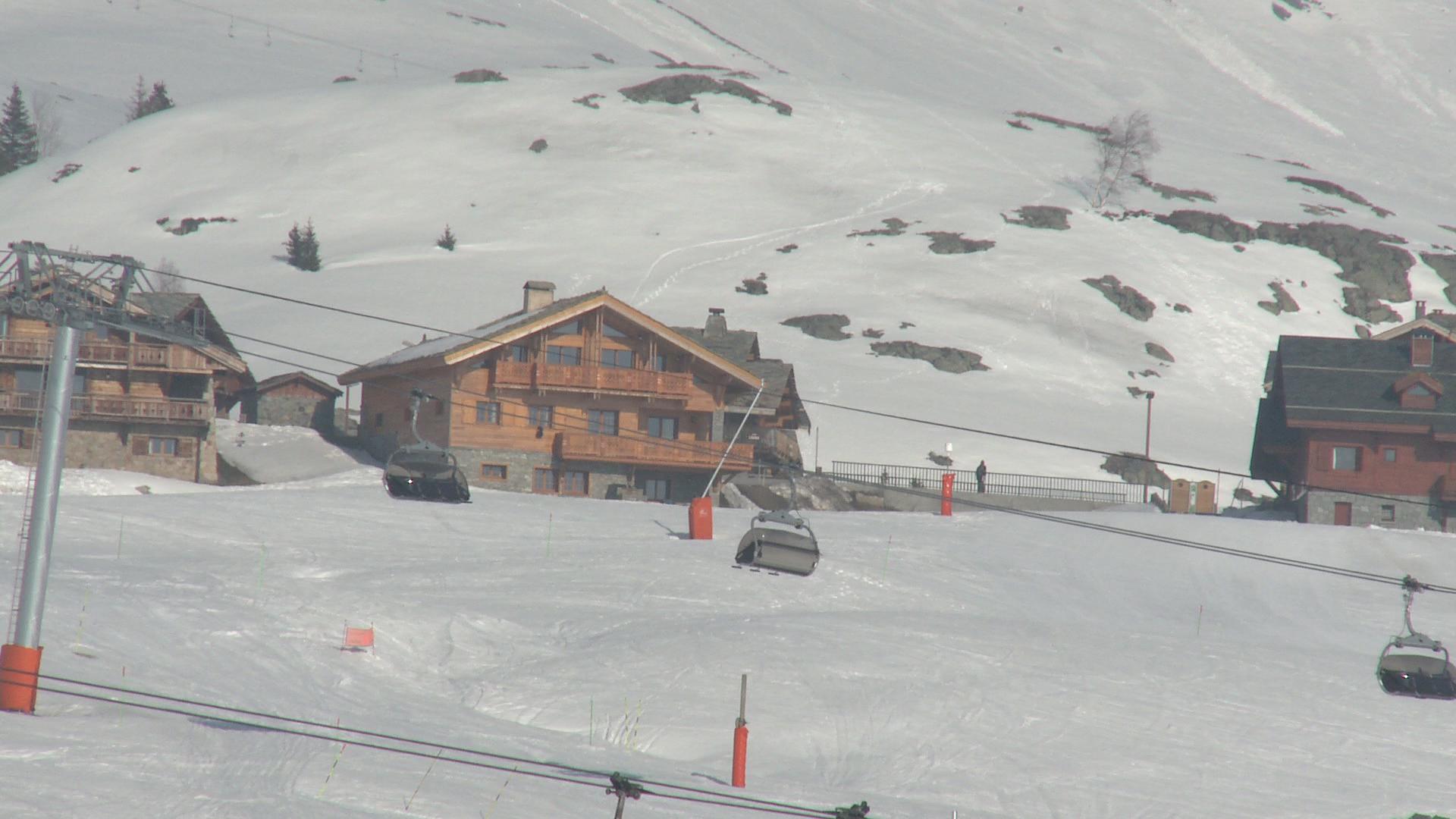 Le chalet vue des pistes