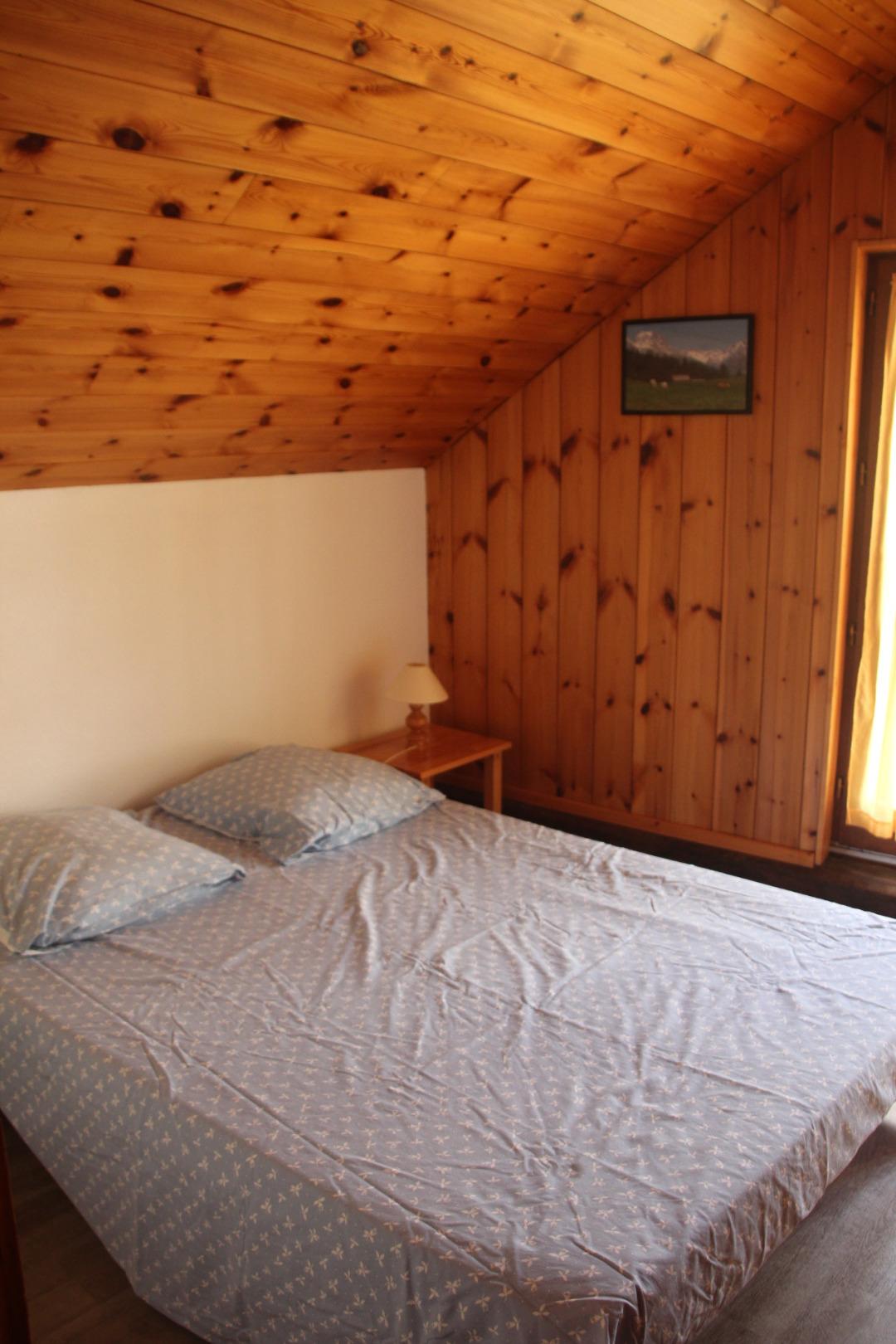 Chambre lit 2 places sans salle d'eau