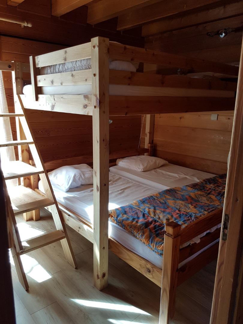 Chambre 2 lits doubles superposés, niveau 2 du duplex.