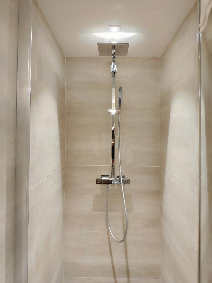 Salle de douche 2  -  La Grande Sassière