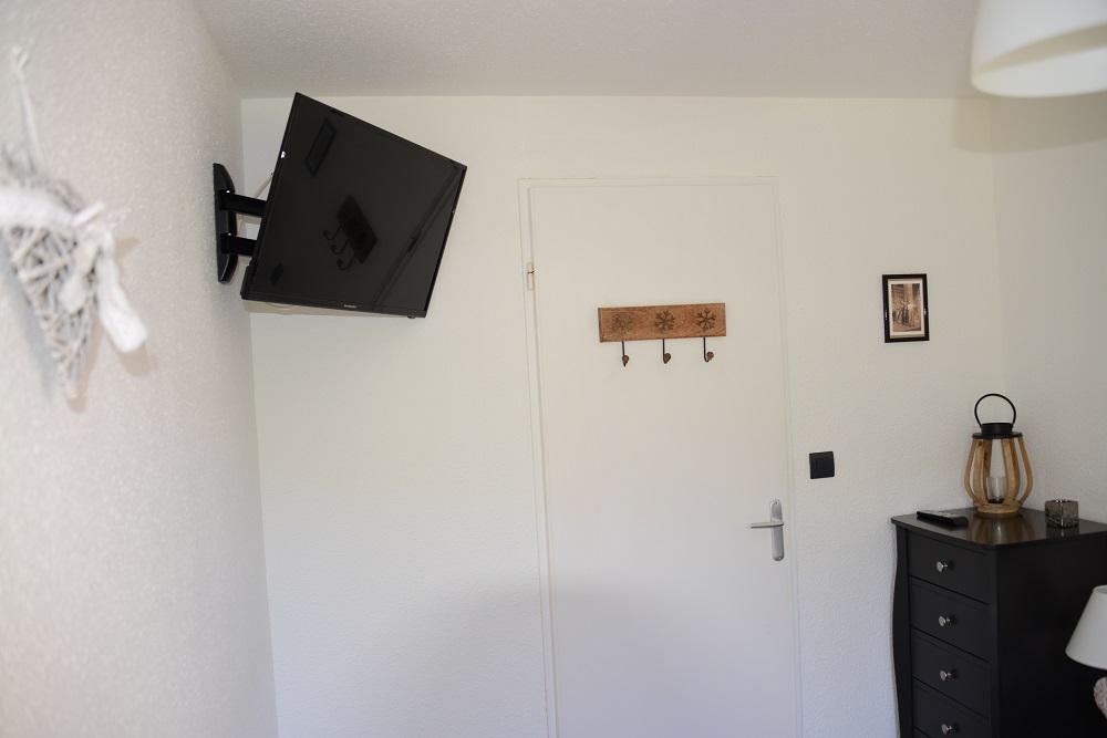 Ecran TV Chambre 1