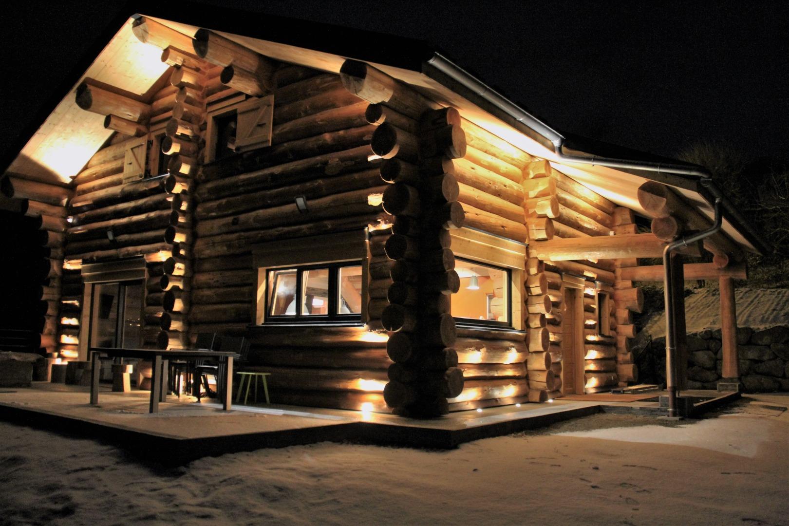 chalet tout en rondin  le seul de la regions