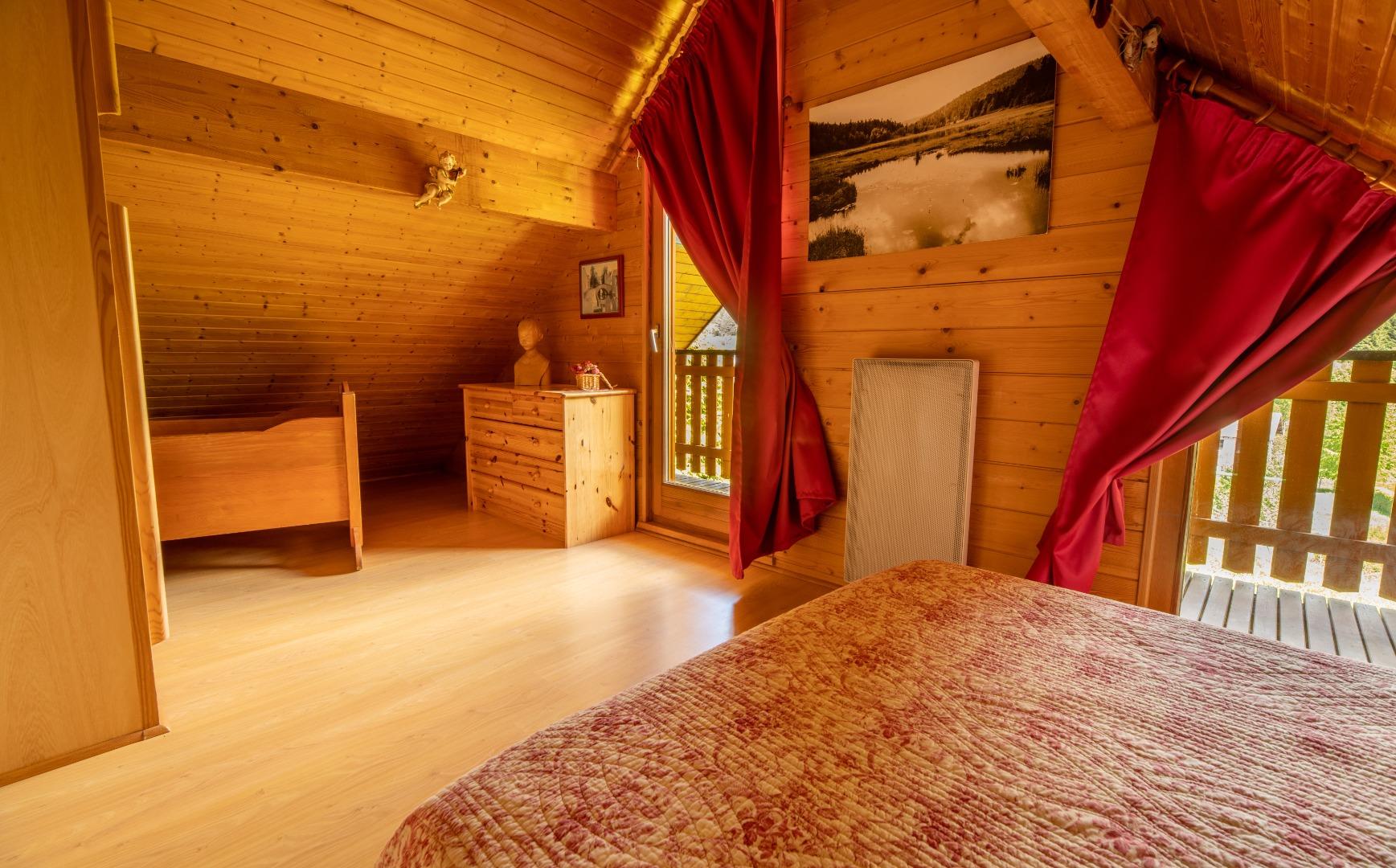 La chambre parentale avec accès au balcon !