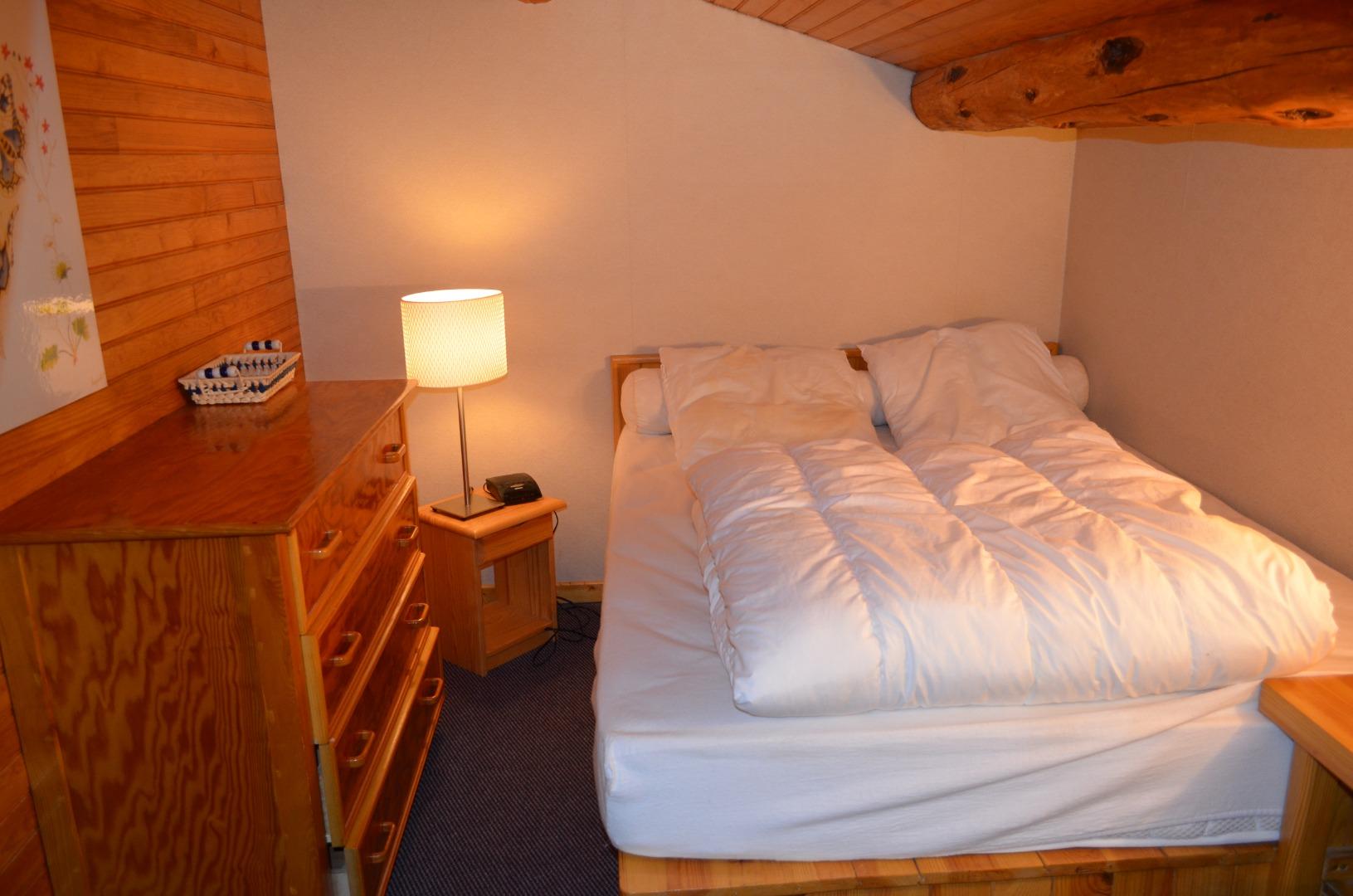 chambre 1lit 140 cm