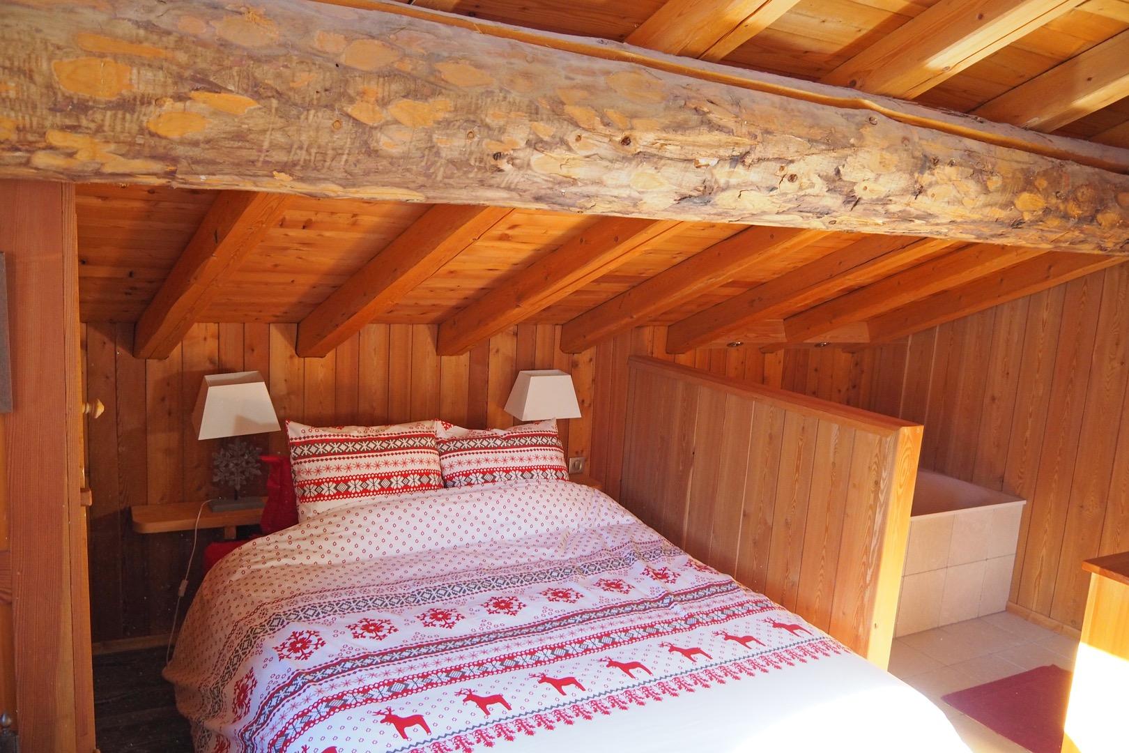 chambre 1 "Flocon", literie de luxe 160x200 