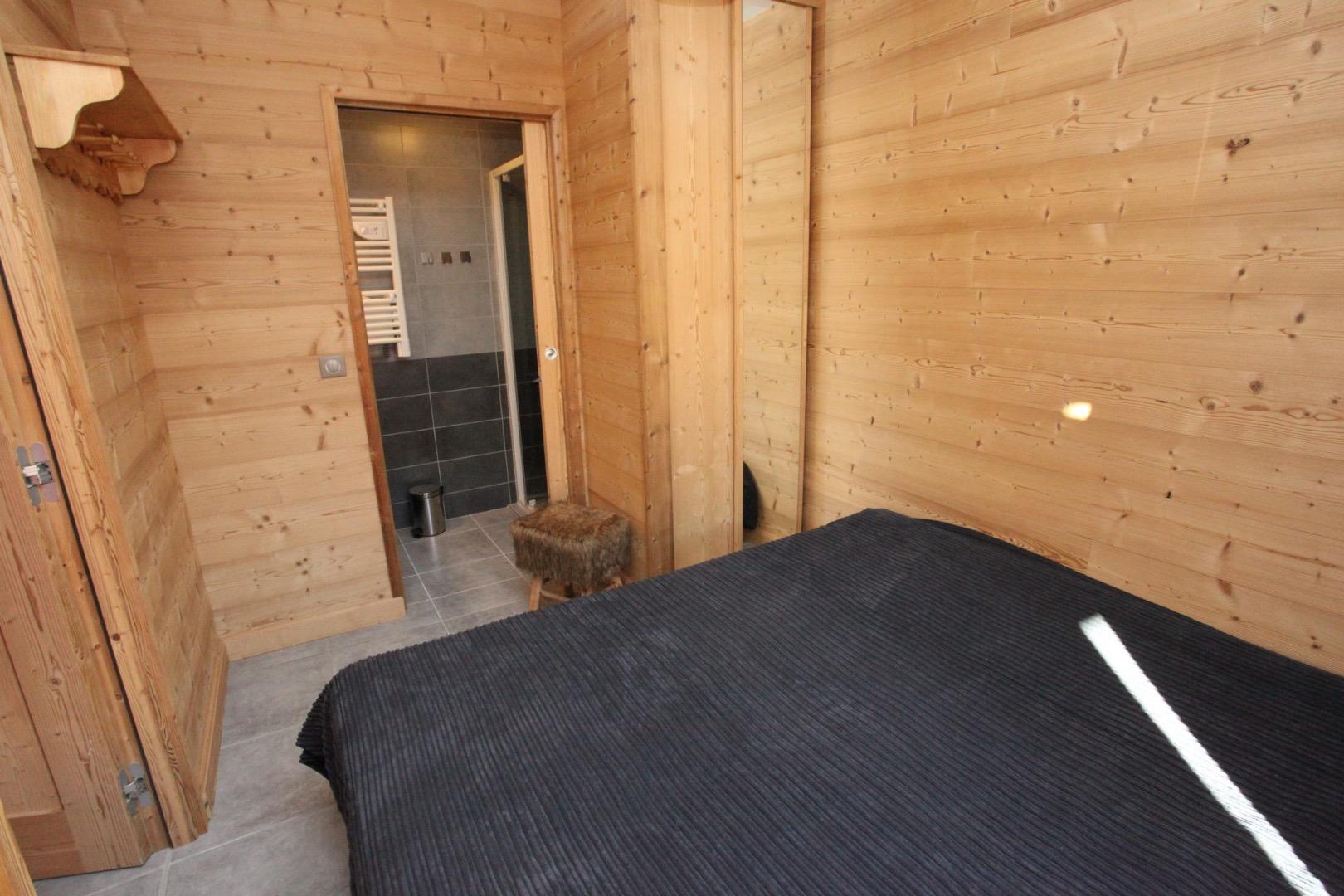 Chambre parentale 2 et SDB 2