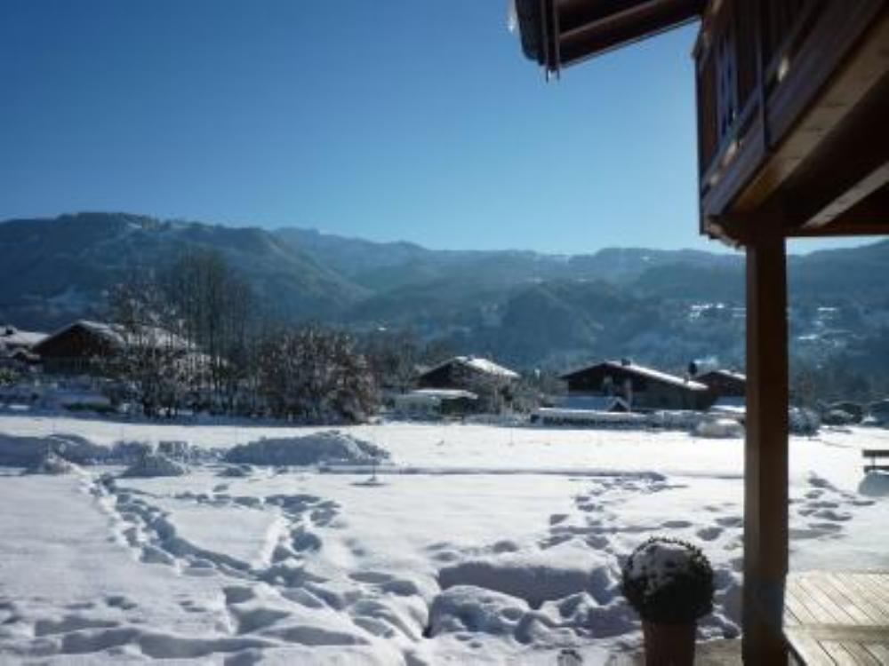 Vue sur montagne de Morillon Hiver
