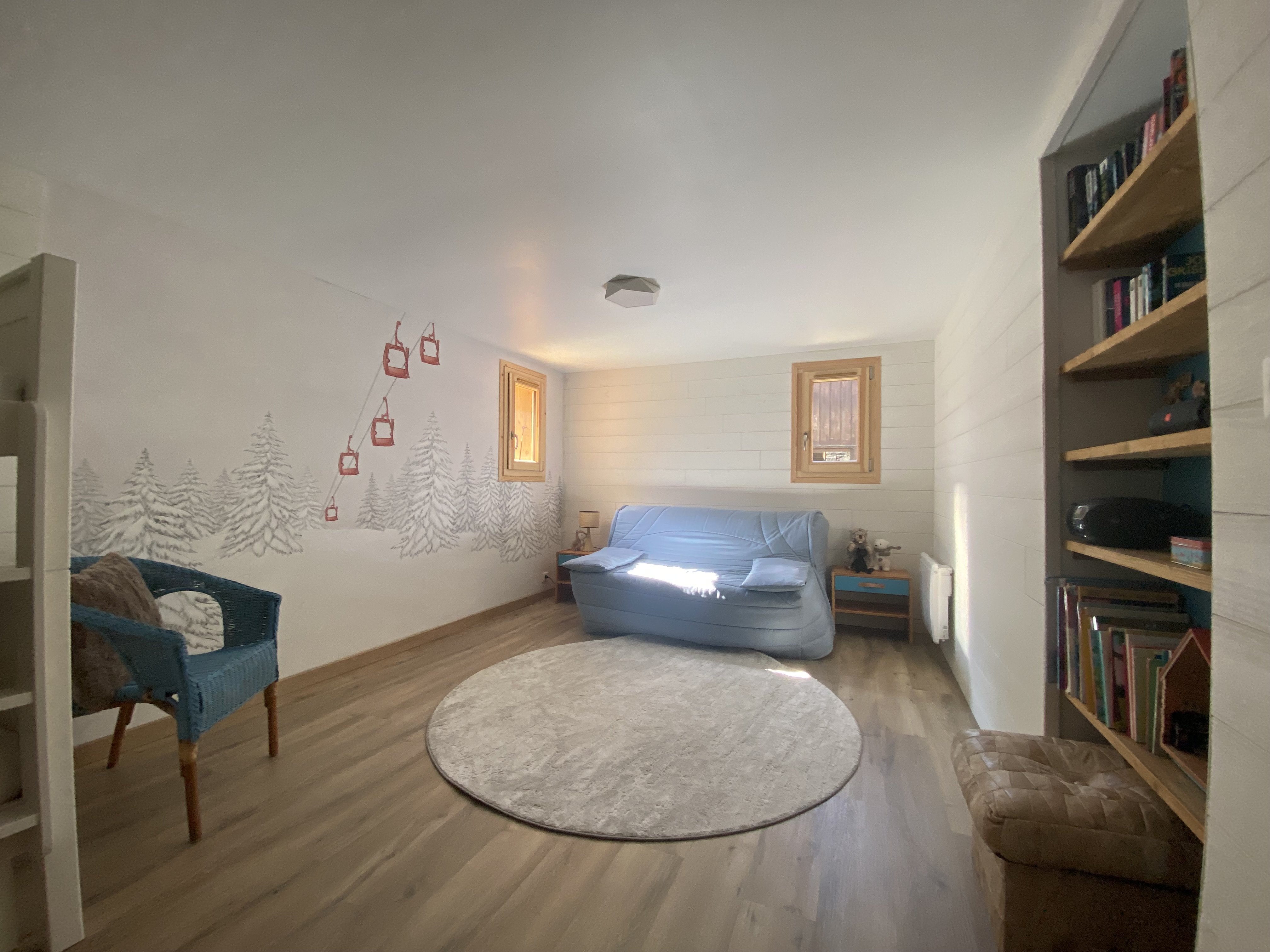 Chambre enfants 2 x 2 lits superposés simples et canapé lit 160 x 200 - salle de jeux