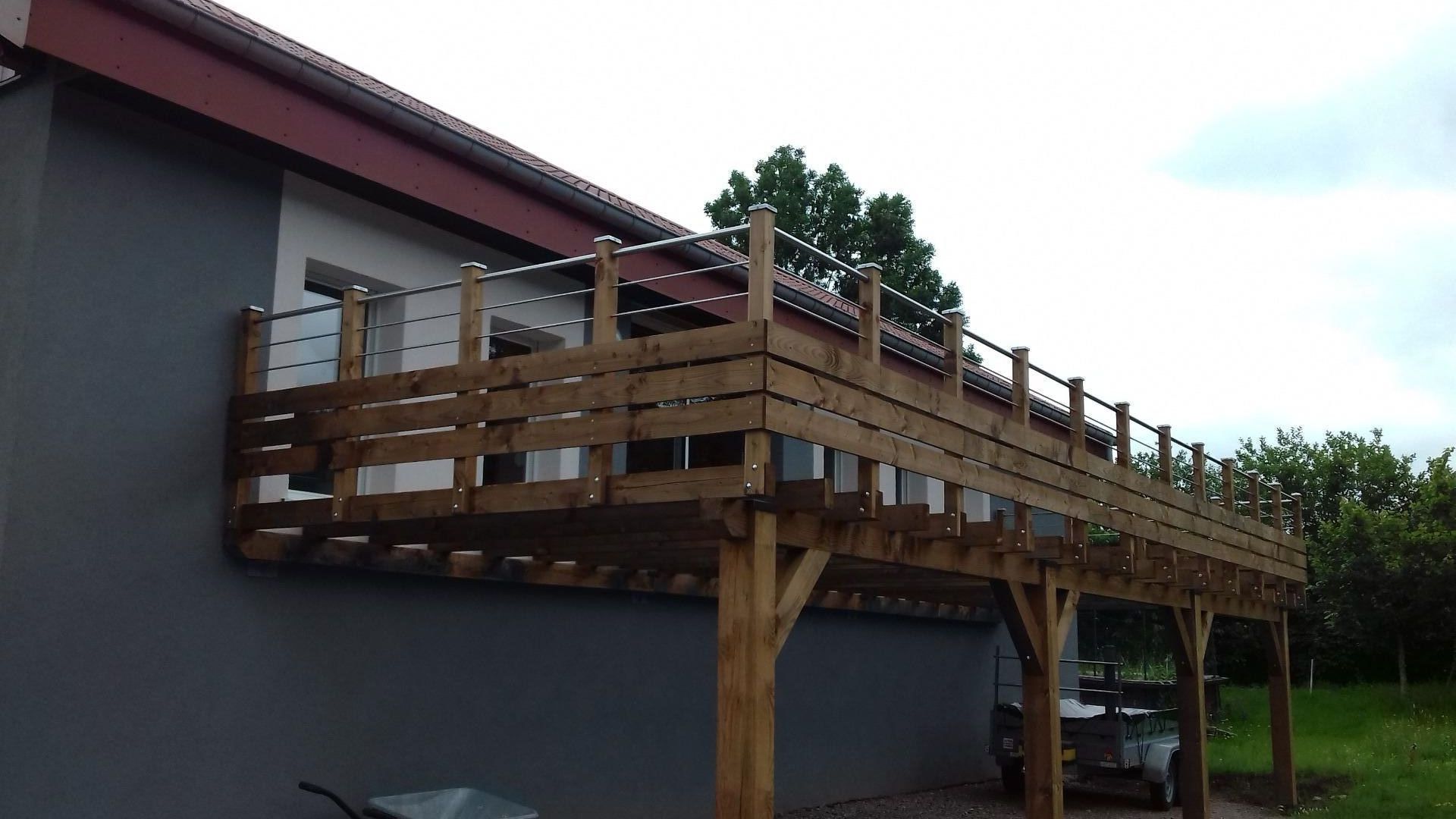 abri voiture ou remorque sous la terrasse de 39m2 exposée au sud