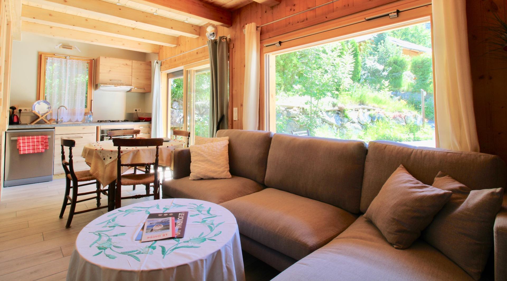 Espace cosy du salon petit chalet
